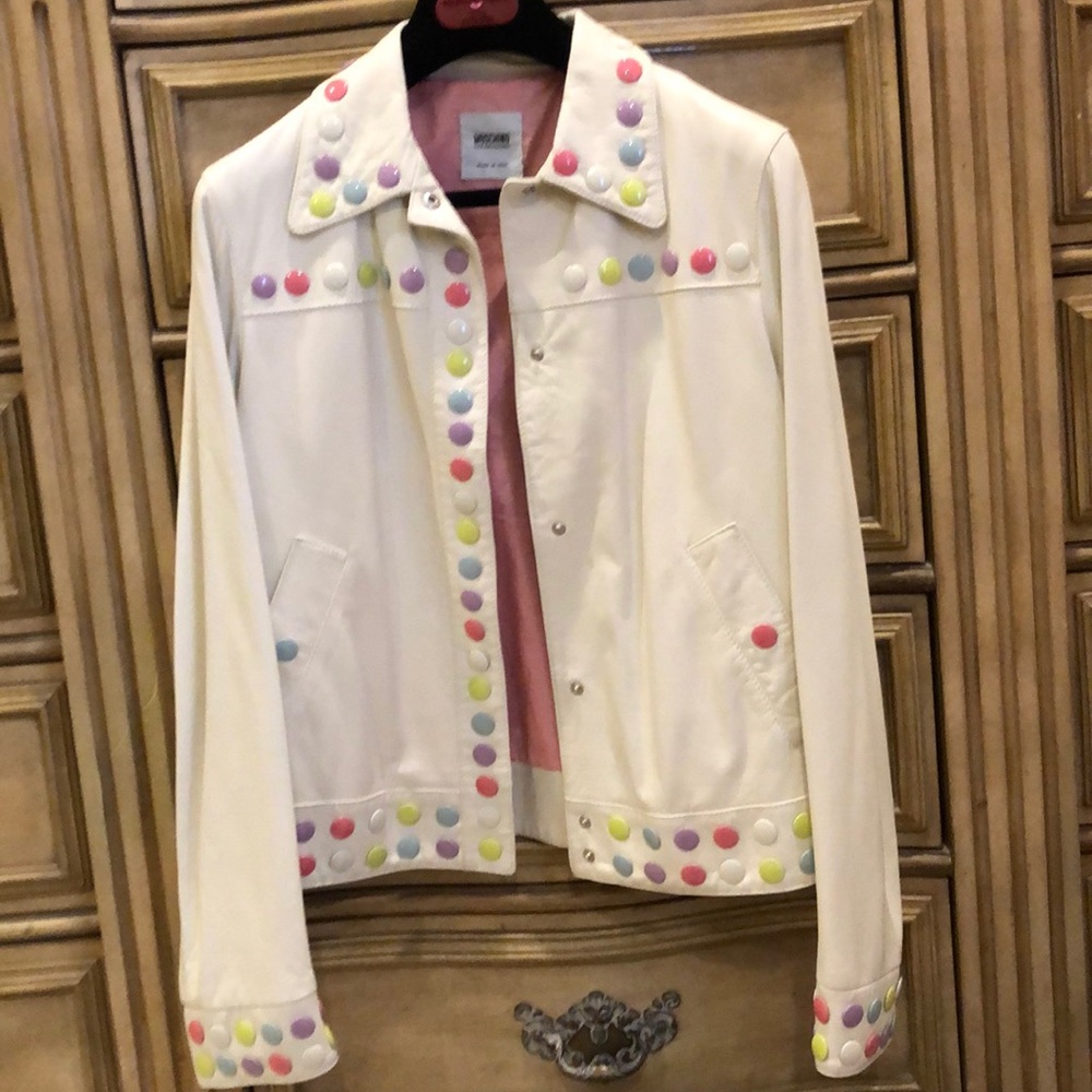 Leather jacket. - Picture 2 of 7